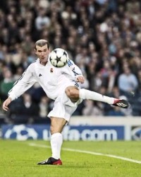  克莱蒙门将连续扑点，球队惊险守平强敌  