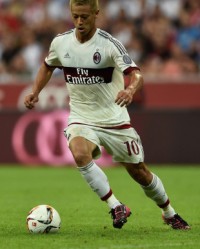  拜仁续约功勋队长至2026年夏季  