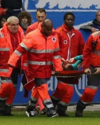  里昂队长重伤赛季提前报销  