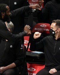  篮网主教练下课助教暂代帅位  