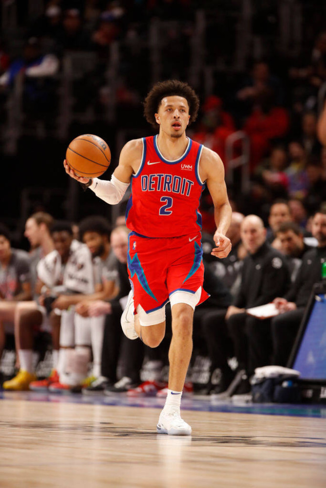  坎宁安33分活塞加时胜步行者  